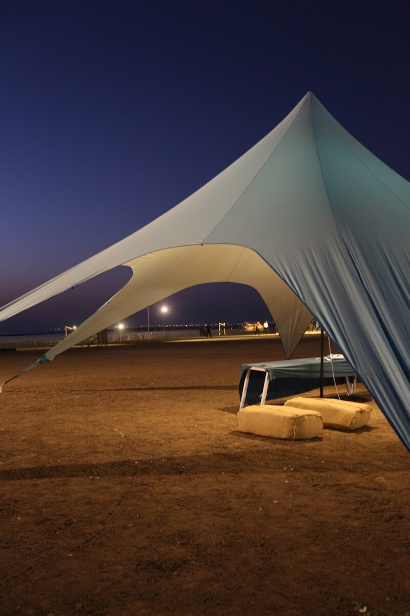Evenement tent huren voor een geslaagd buitenfeest